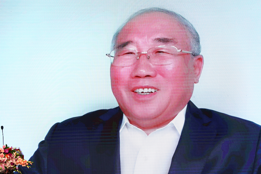 20220416-中国十大娱乐赌博城网址第二届“清华之友-解振华能源环境奖学金”颁奖仪式举行-嘉艺摄影-解振华校友线上参会3.jpg